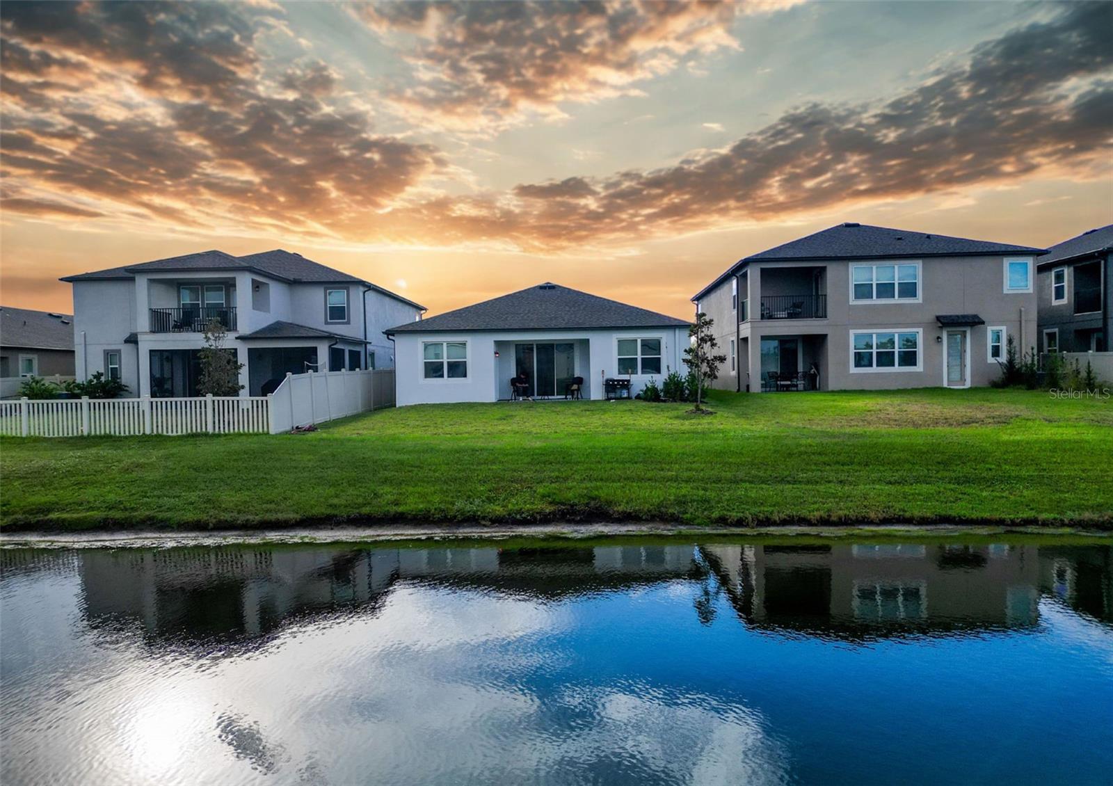 Image 3 of 42 For 2940 Marine Grass Drive