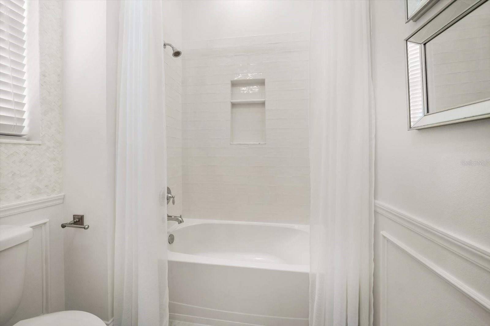 Image 21 of 68 For 109 15th Street