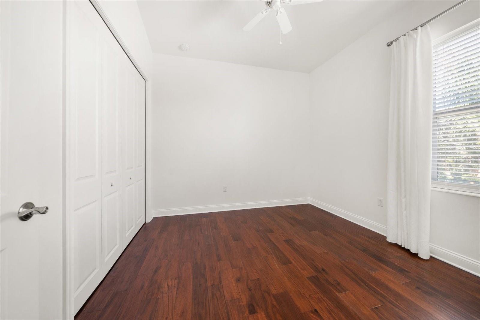 Image 32 of 68 For 109 15th Street