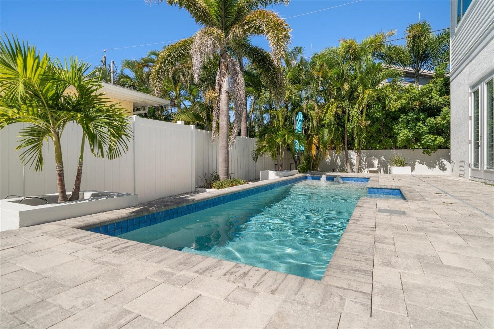 Image 4 of 68 For 109 15th Street