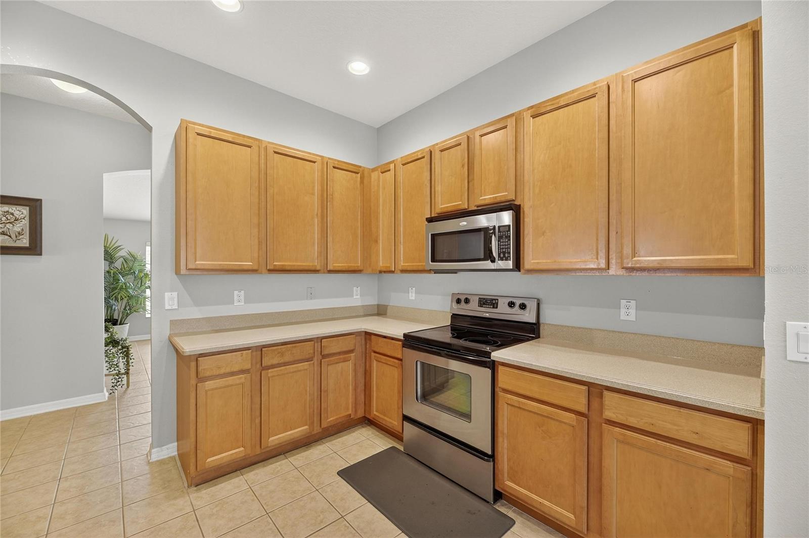 Image 11 of 36 For 424 Down Pine Drive