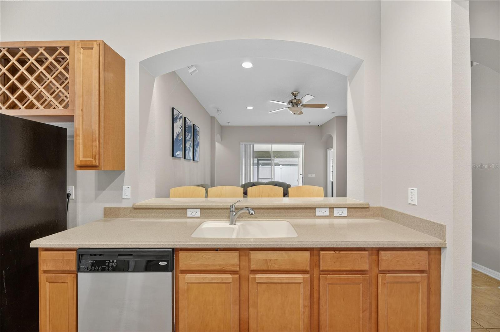 Image 14 of 36 For 424 Down Pine Drive