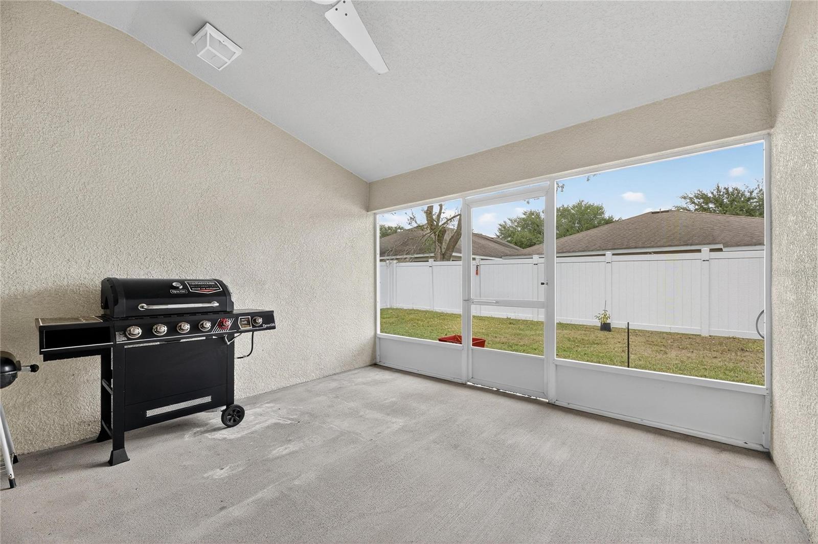 Image 28 of 36 For 424 Down Pine Drive