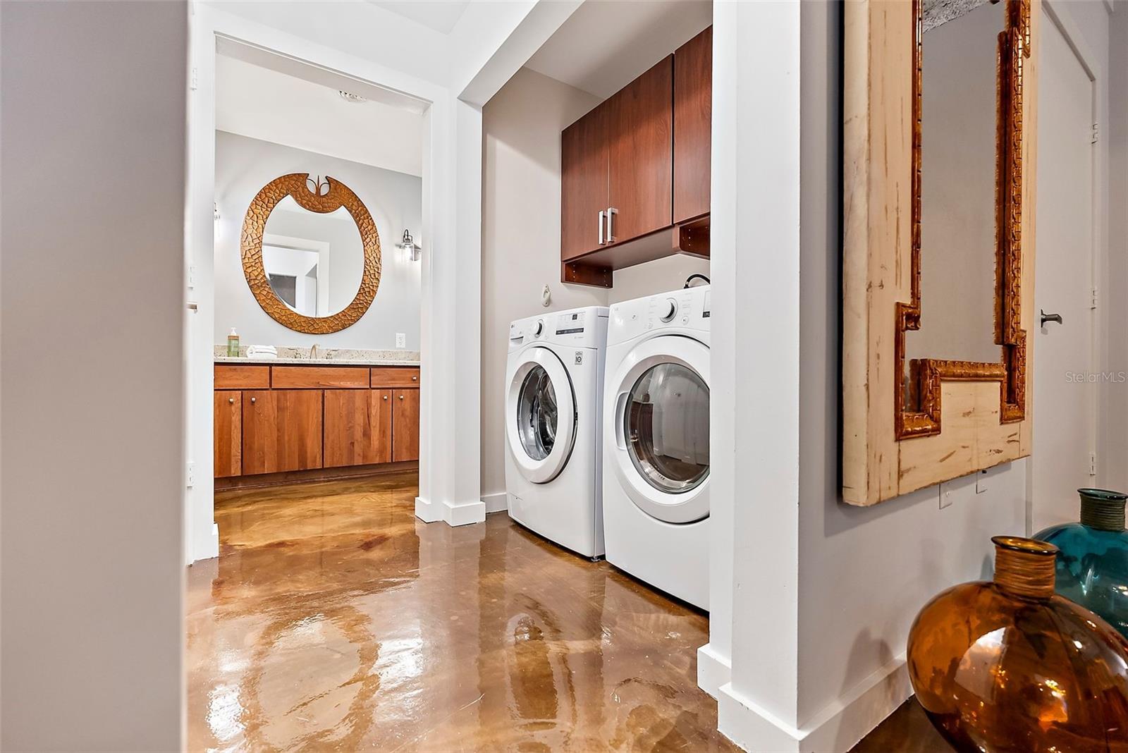 Image 16 of 35 For 175 2nd Street S P-08