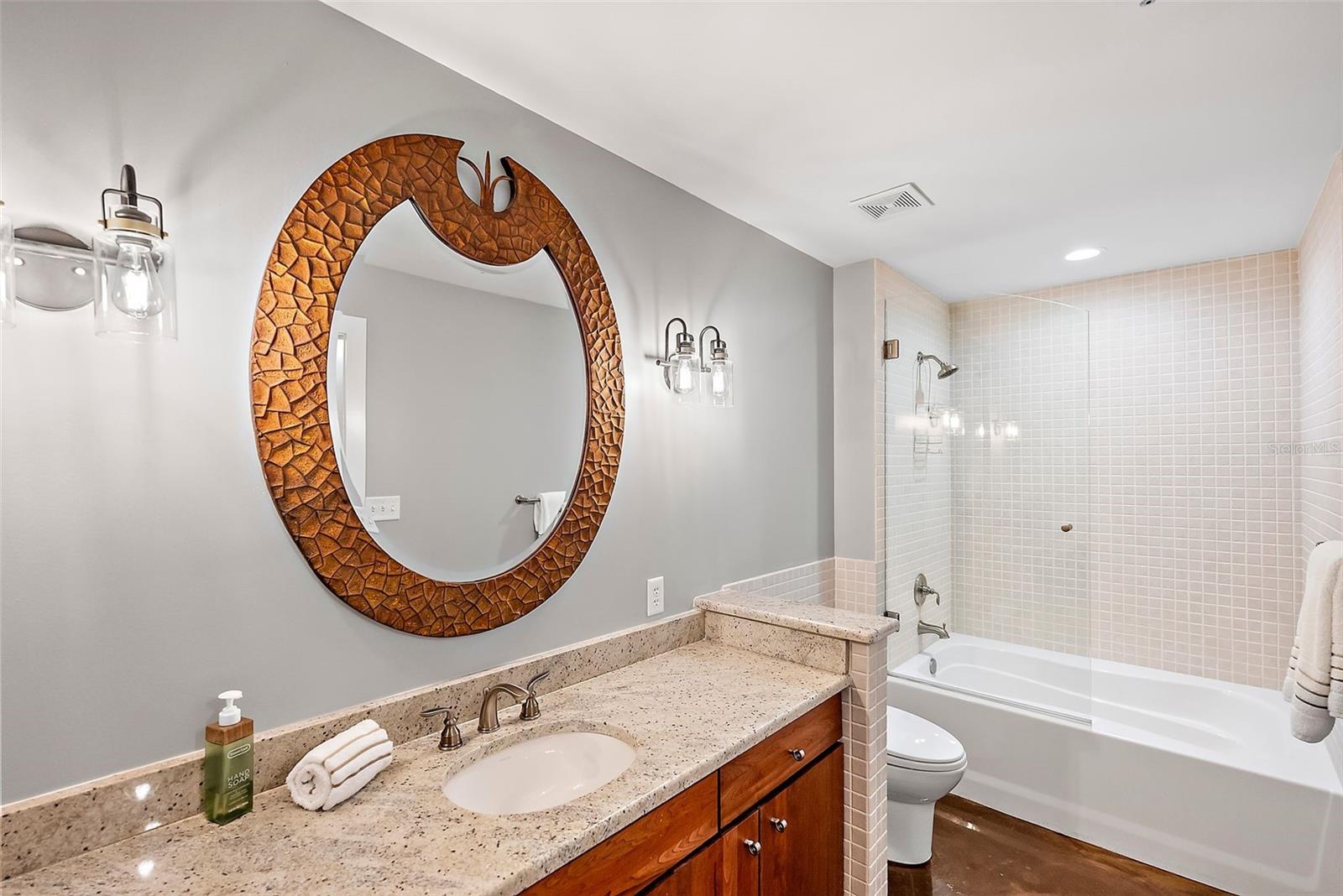 Image 17 of 35 For 175 2nd Street S P-08