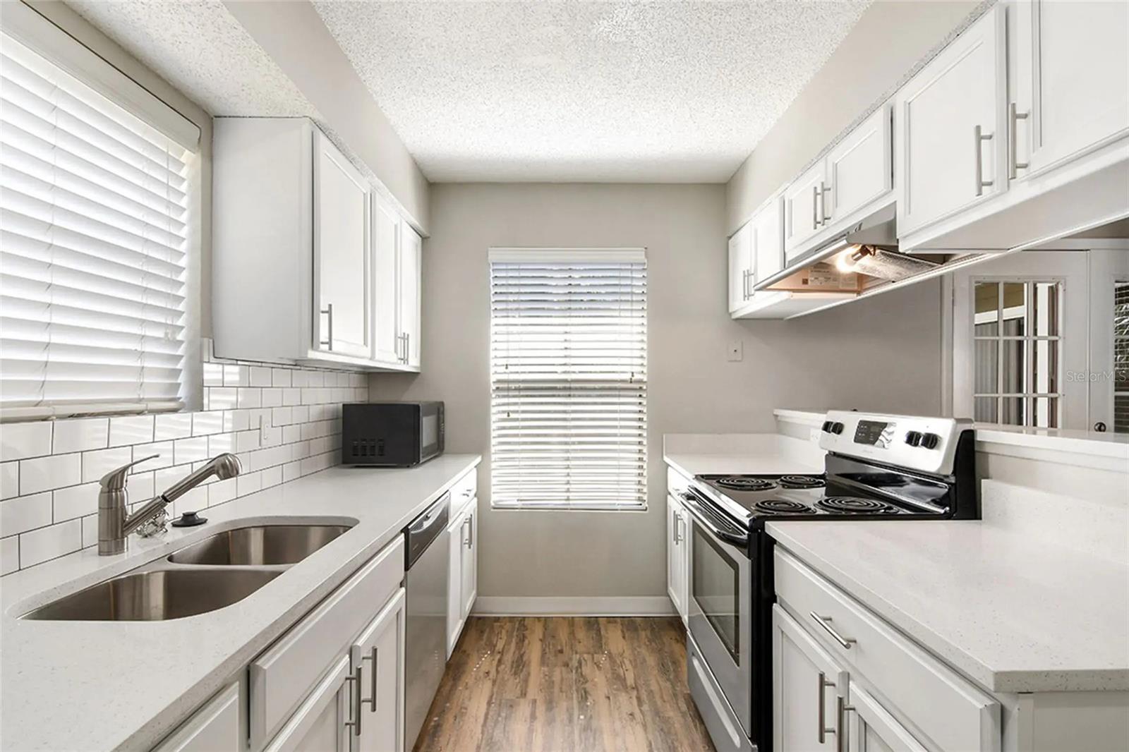 Image 3 of 7 For 1001 Center Road