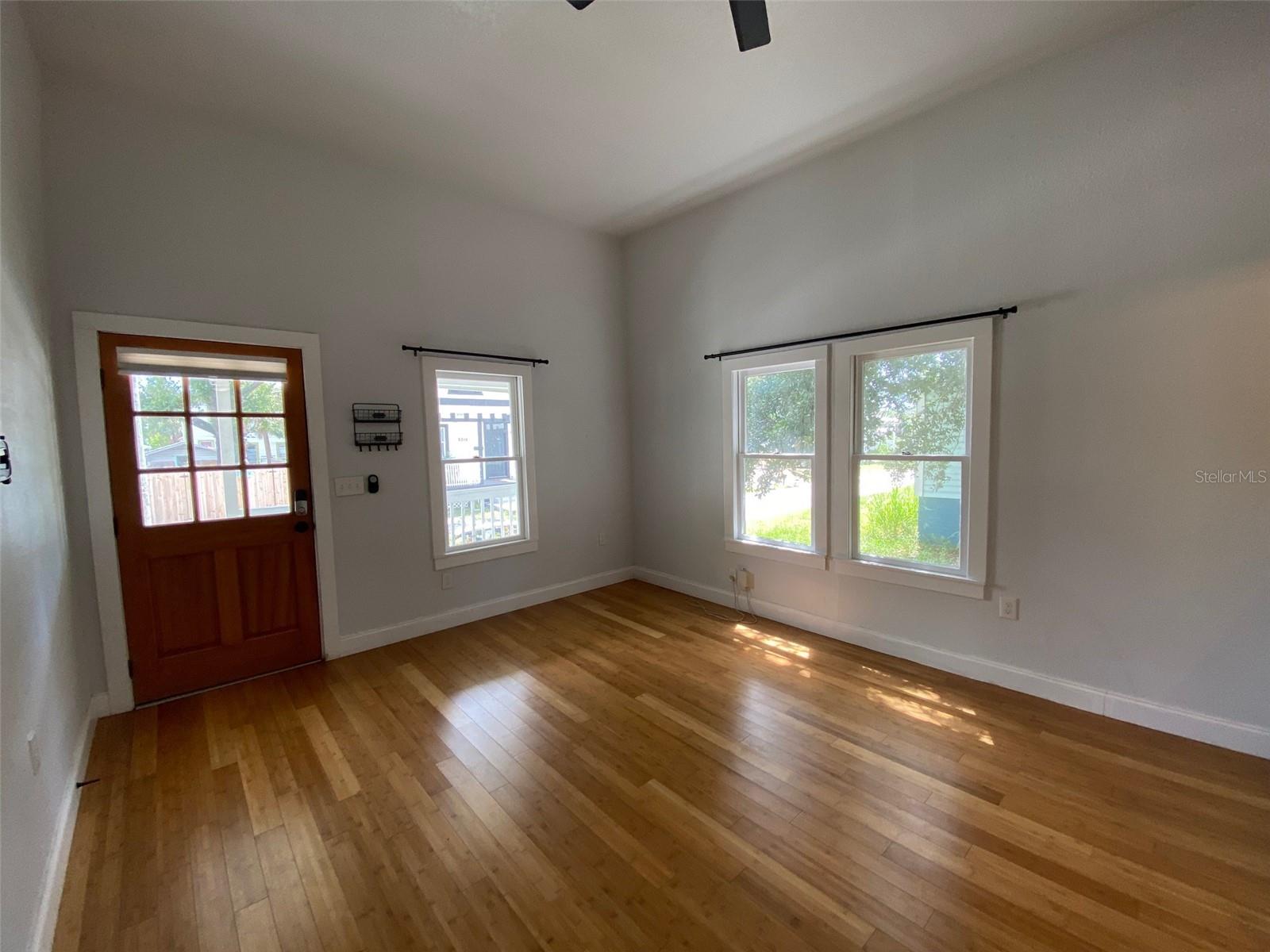 Image 3 of 21 For 2316 12th Avenue