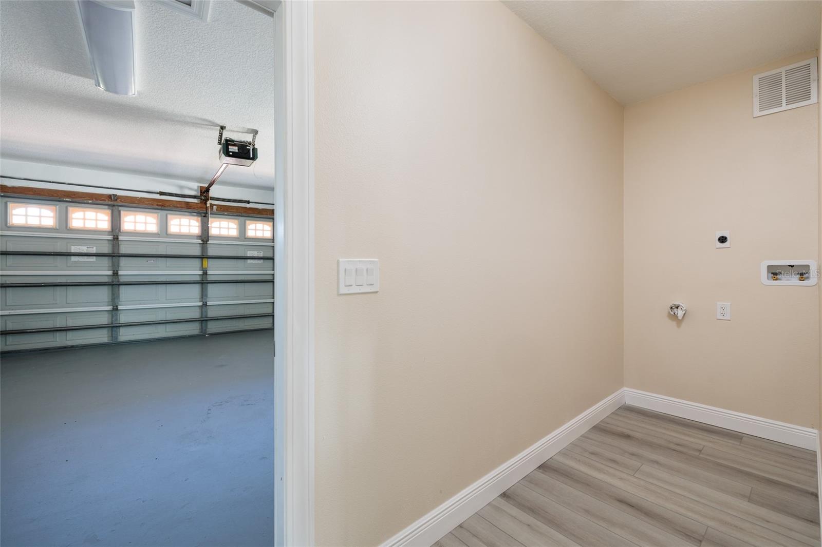 Image 29 of 39 For 1440 Sea Gull Drive S