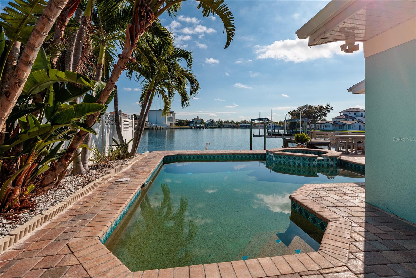 Image 32 of 39 For 1440 Sea Gull Drive S