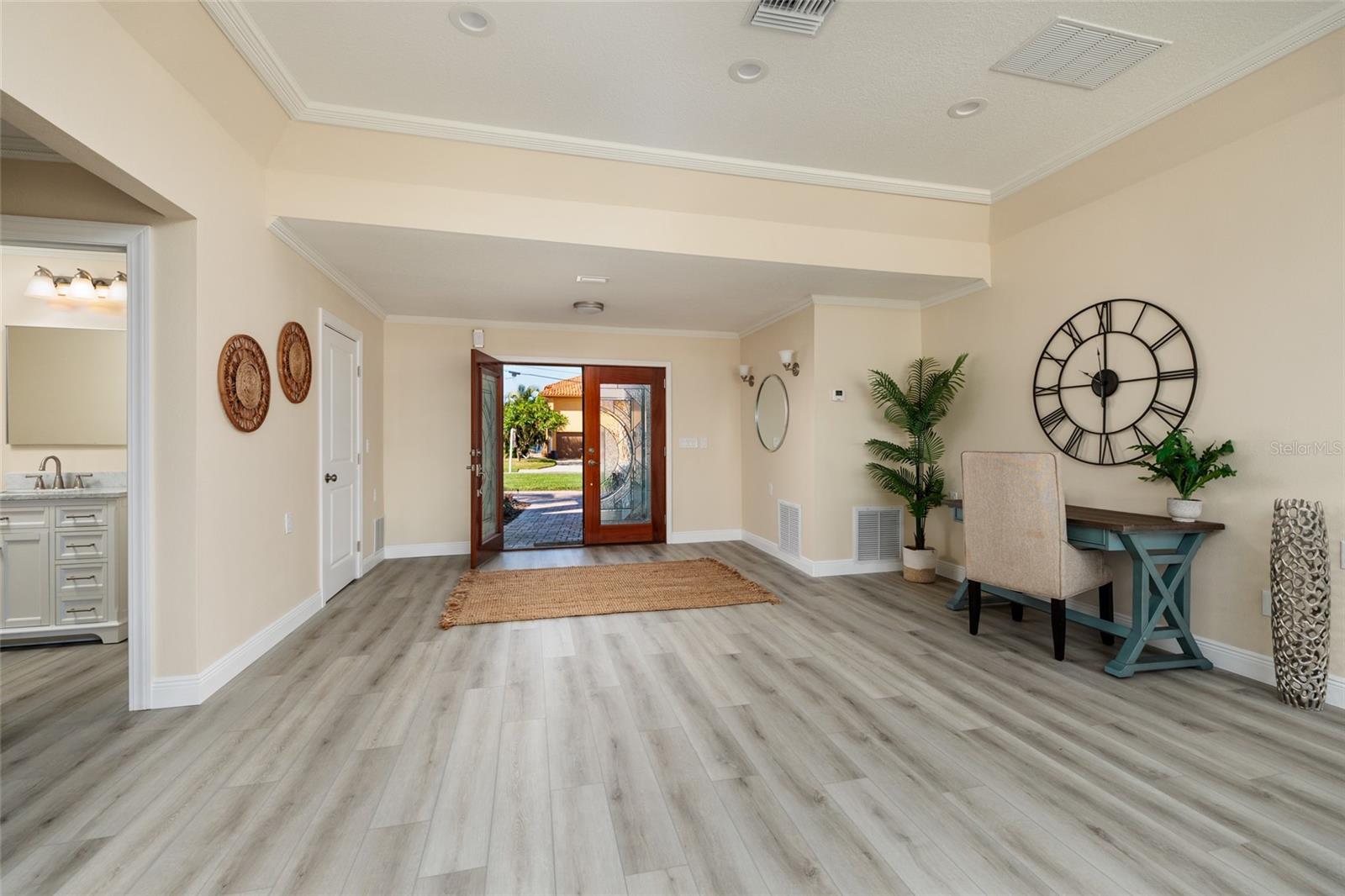 Image 7 of 39 For 1440 Sea Gull Drive S