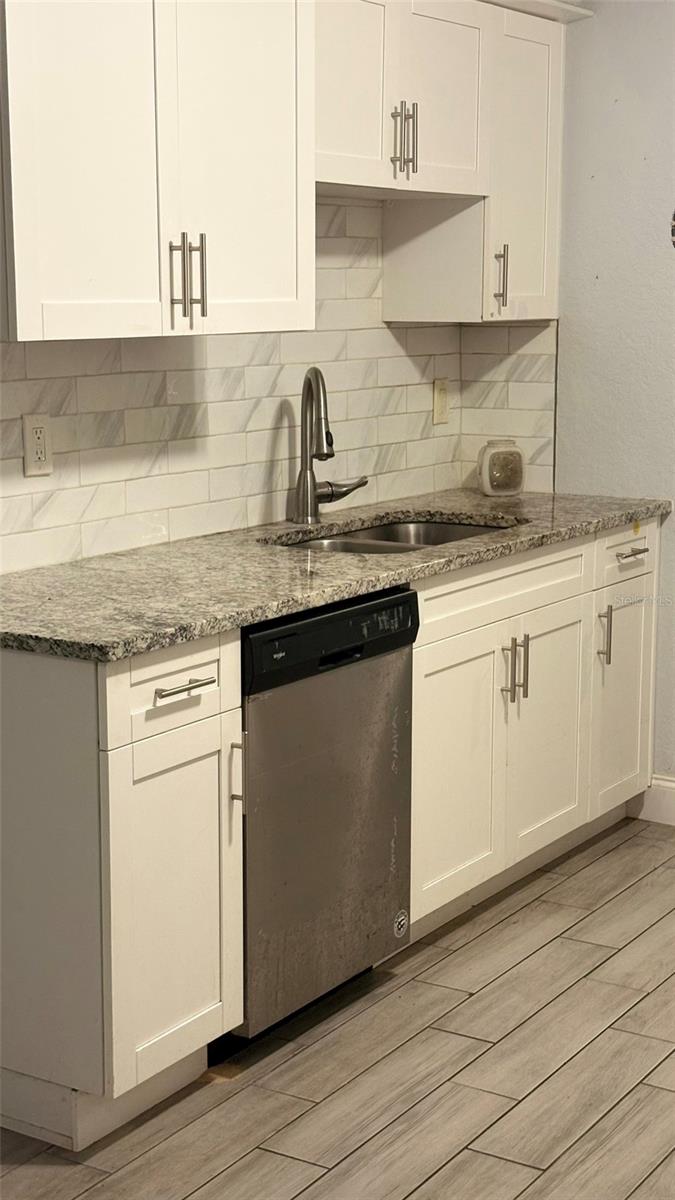 Image 13 of 16 For 2519 39th Avenue N