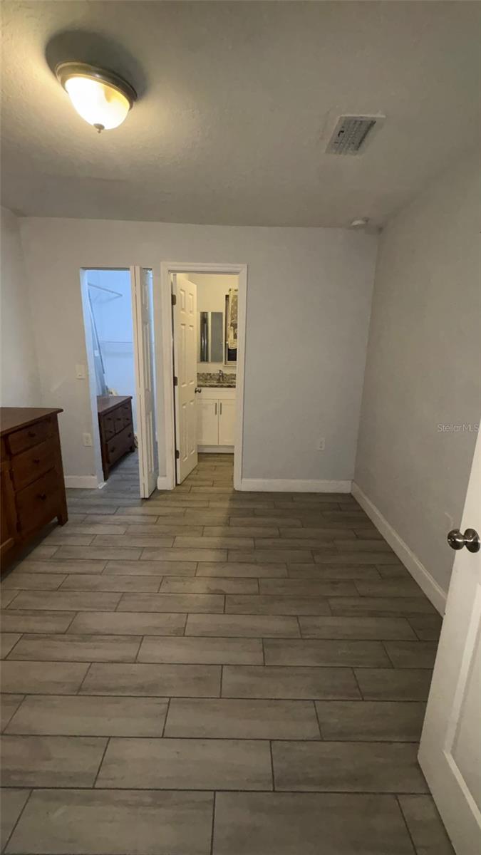 Image 15 of 16 For 2519 39th Avenue N