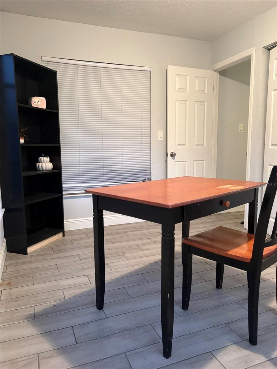 Image 8 of 16 For 2519 39th Avenue N