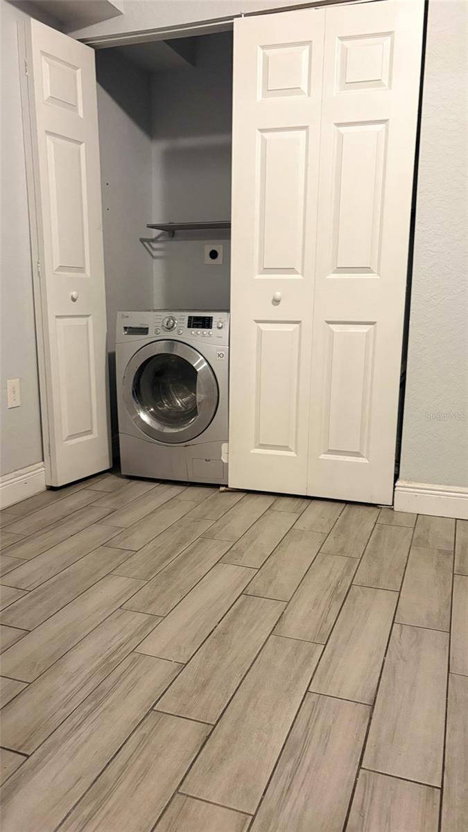 Image 9 of 16 For 2519 39th Avenue N