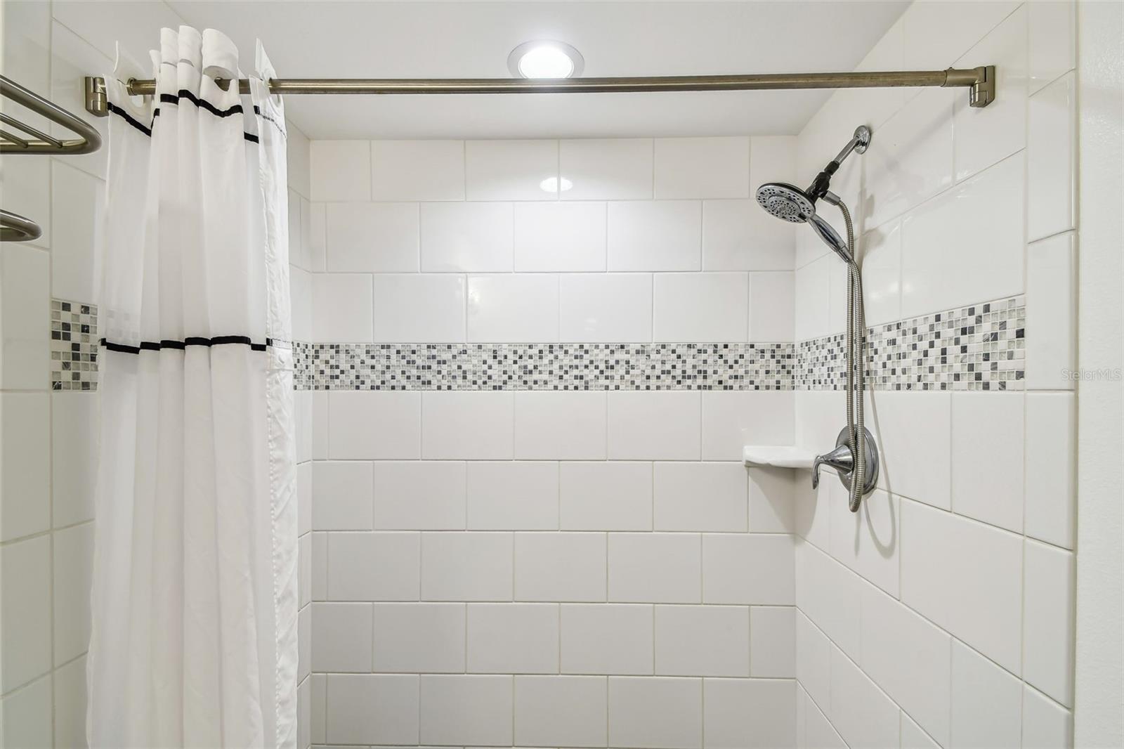 Image 30 of 67 For 10116 Gulf Boulevard 502w