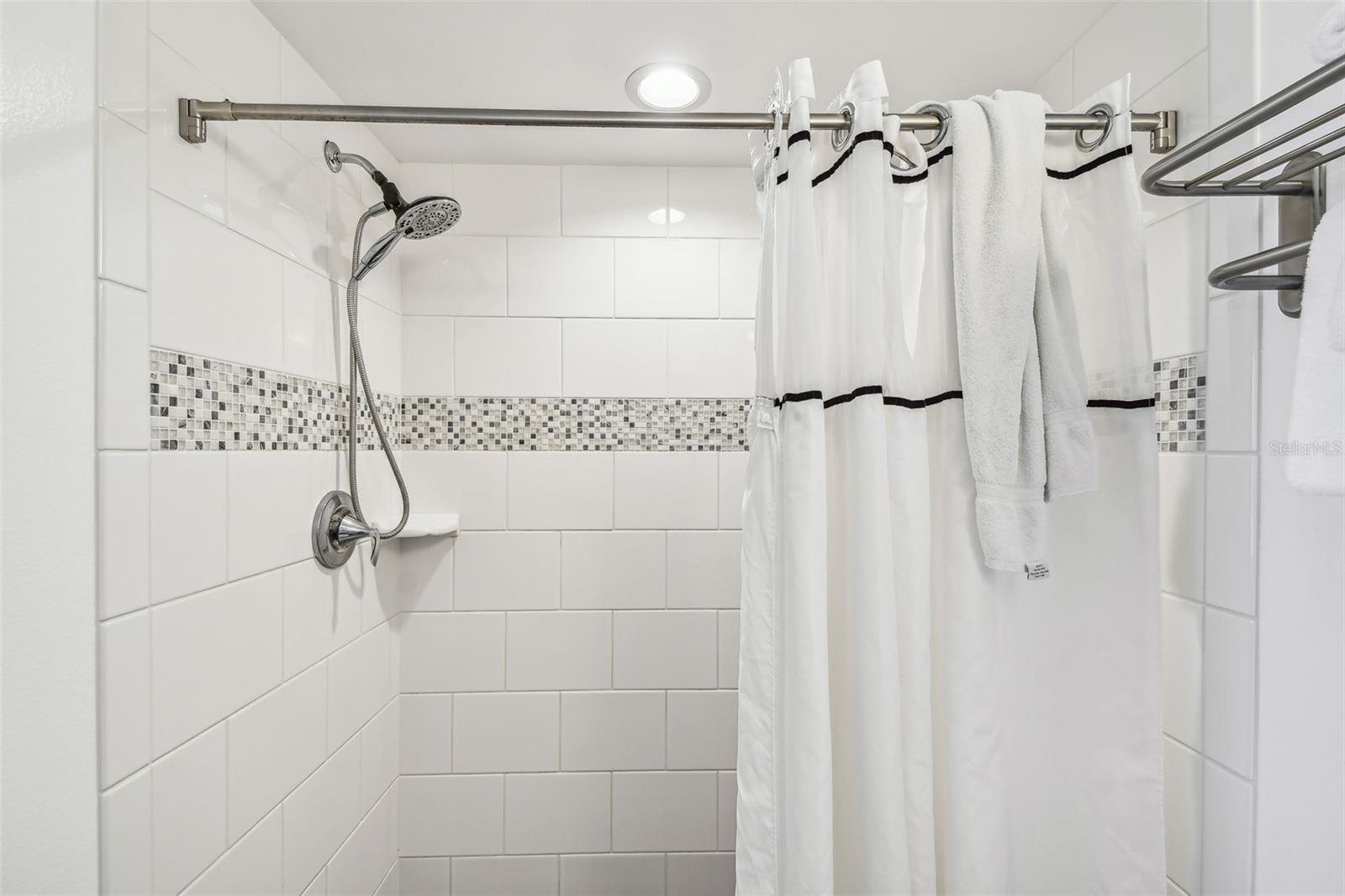 Image 38 of 67 For 10116 Gulf Boulevard 502w