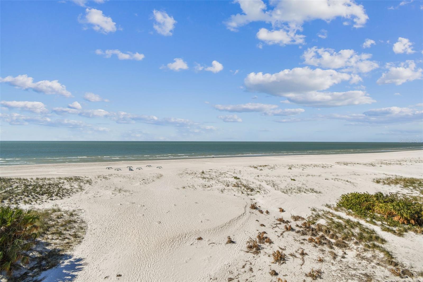 Image 44 of 67 For 10116 Gulf Boulevard 502w