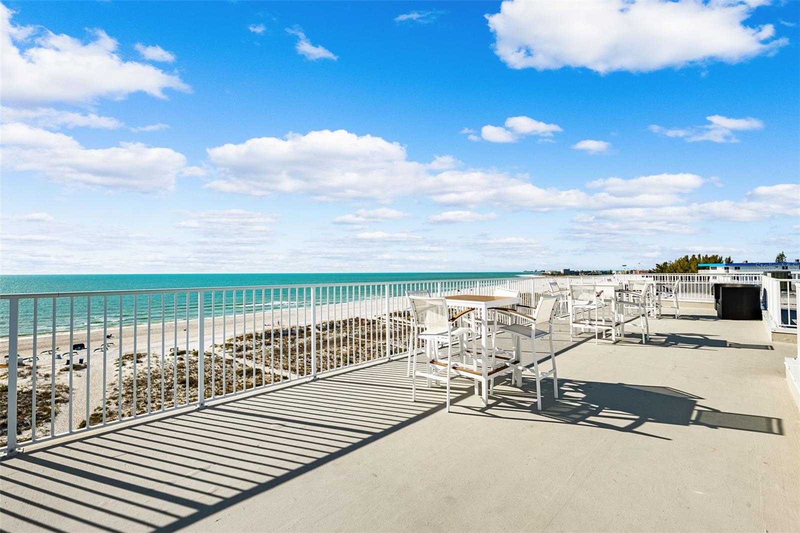 Image 59 of 67 For 10116 Gulf Boulevard 502w