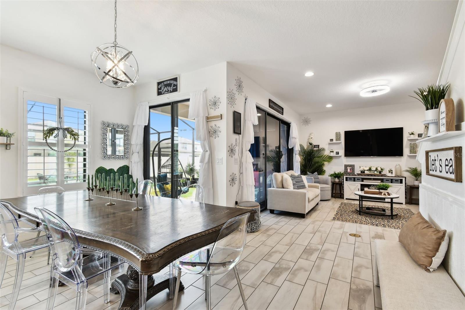 Image 22 of 91 For 12643 Horseshoe Bend Drive