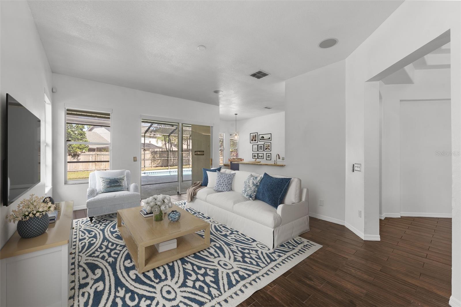 Image 12 of 50 For 4214 Kipling Avenue