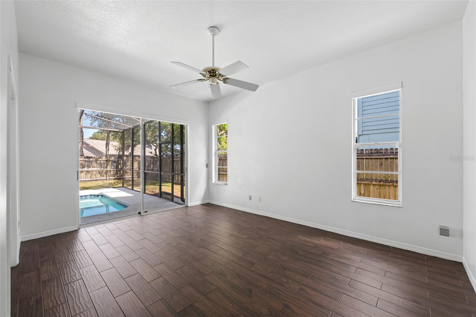 Image 19 of 50 For 4214 Kipling Avenue