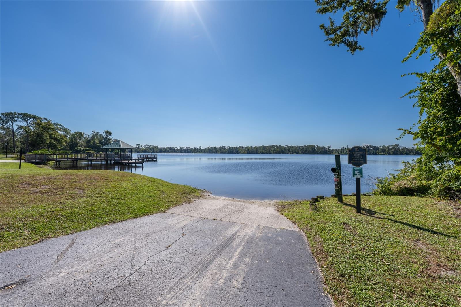 Image 41 of 50 For 4214 Kipling Avenue