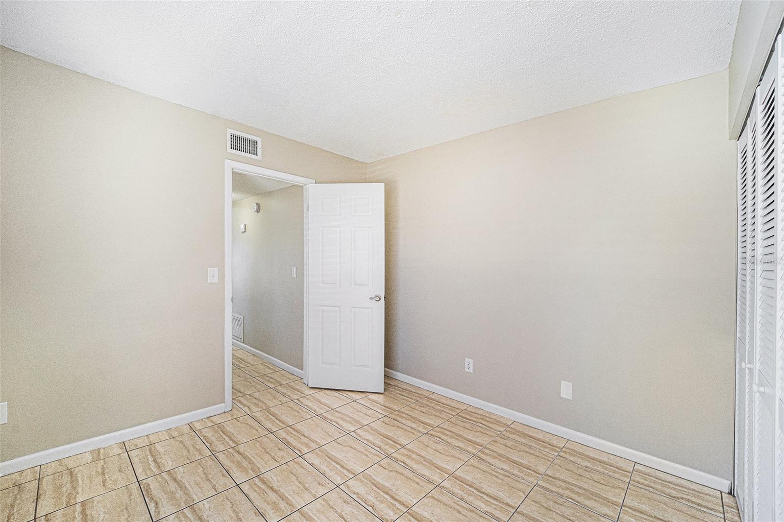 Image 12 of 26 For 10315 Fernbrook Lane