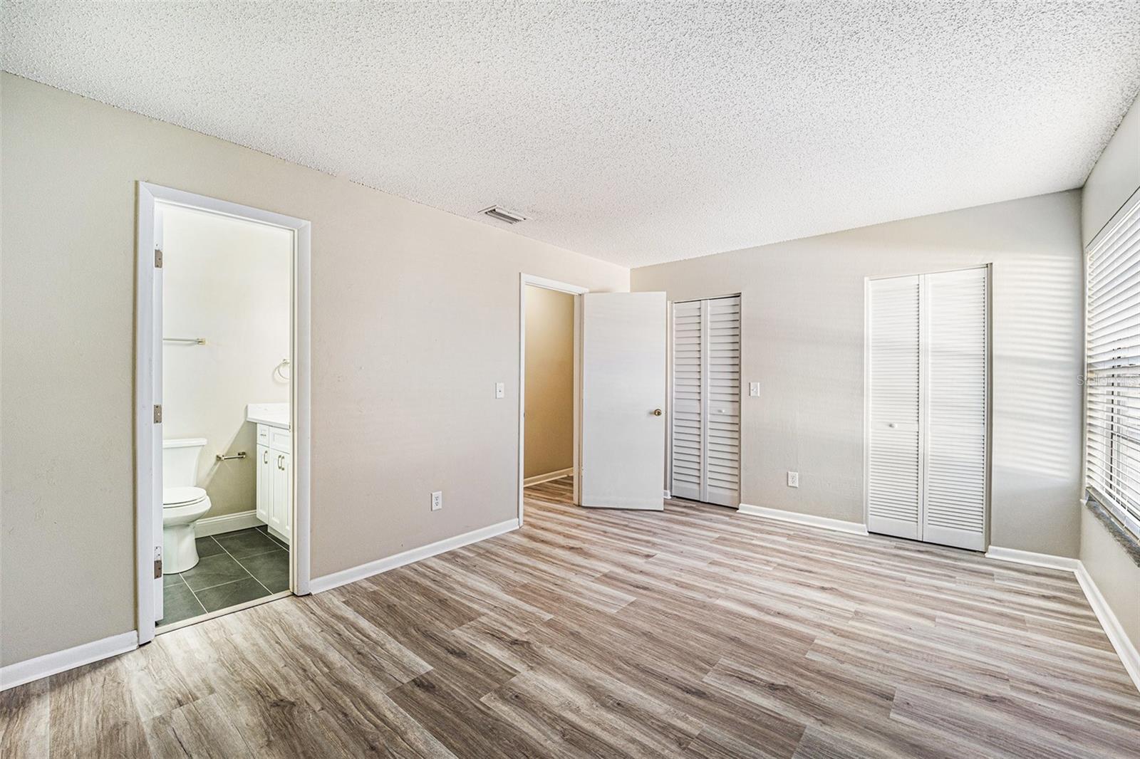 Image 15 of 26 For 10315 Fernbrook Lane