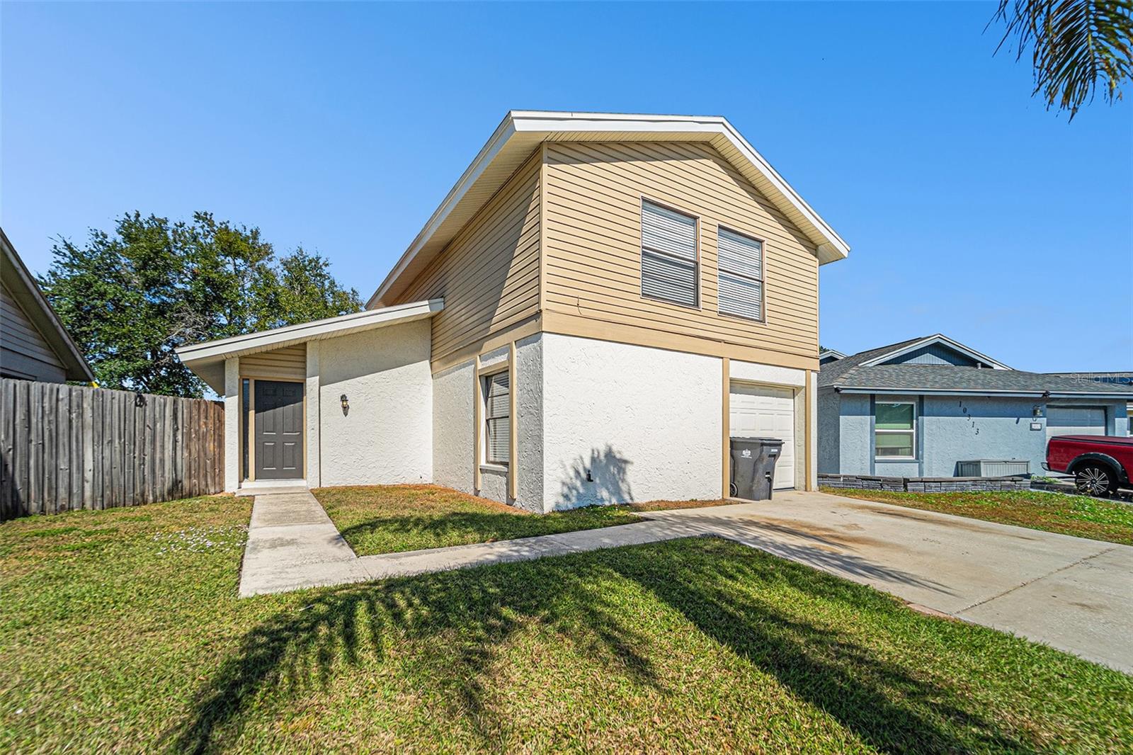 Image 2 of 26 For 10315 Fernbrook Lane