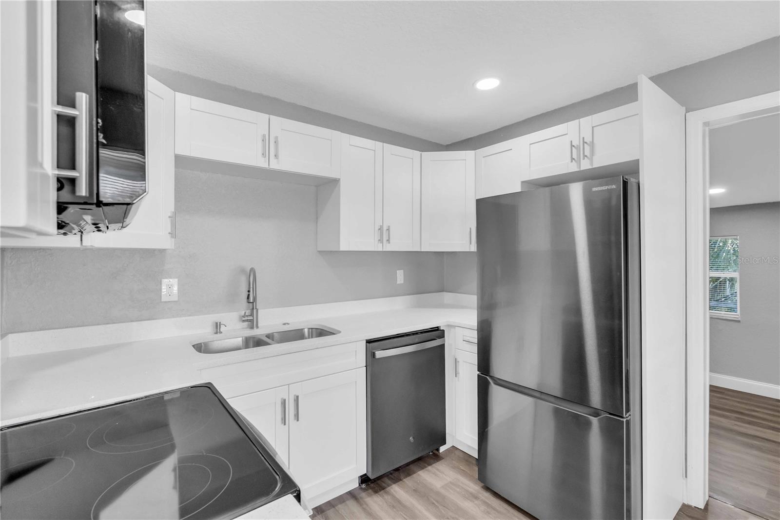 Image 5 of 23 For 4536 12th Avenue S