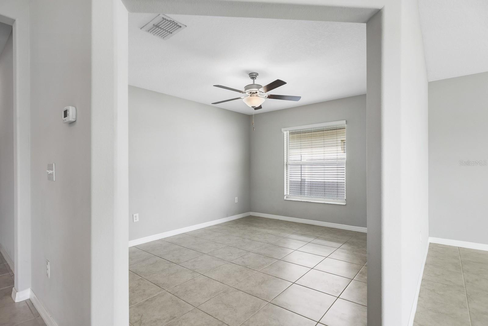 Image 20 of 46 For 190 Rain Berry Avenue