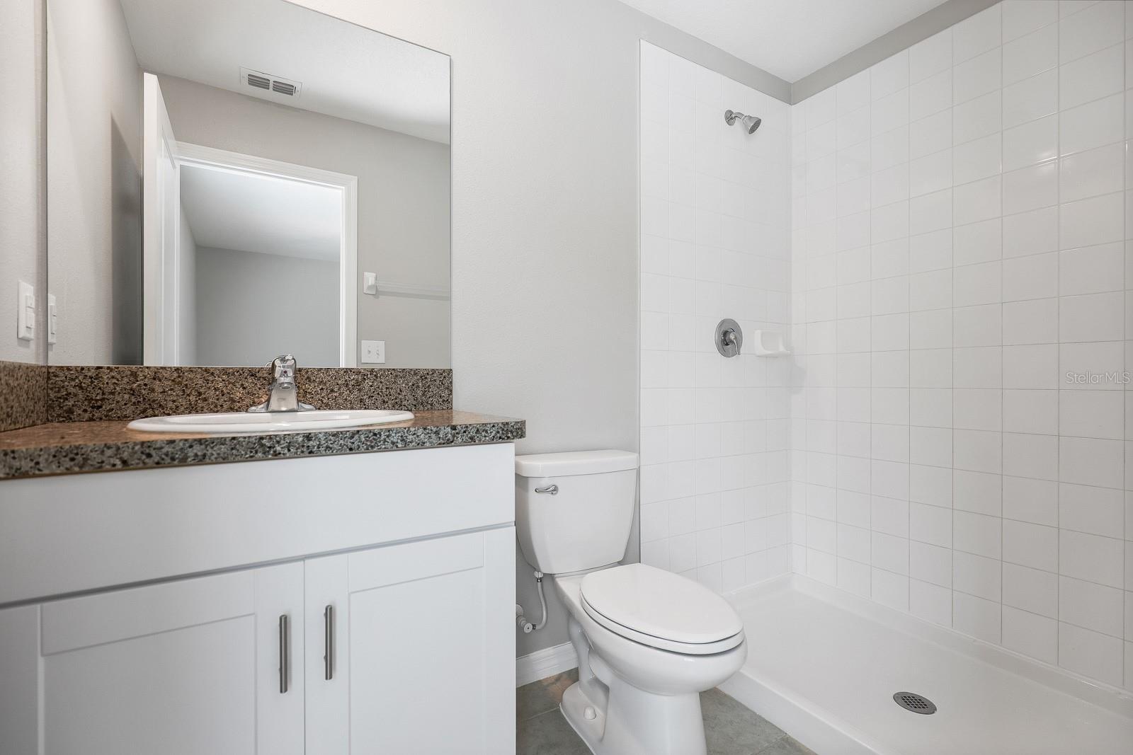 Image 33 of 46 For 190 Rain Berry Avenue