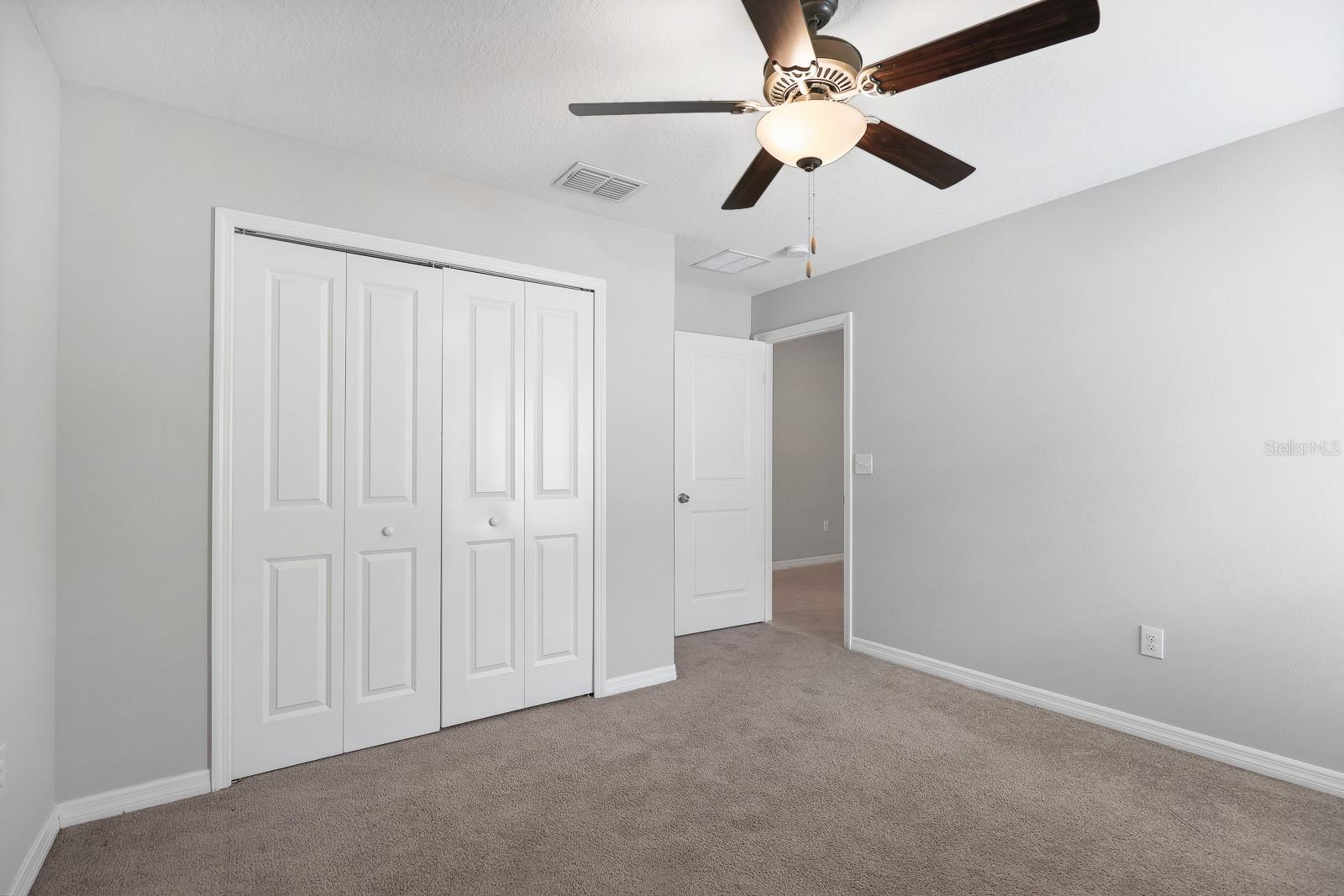 Image 37 of 46 For 190 Rain Berry Avenue