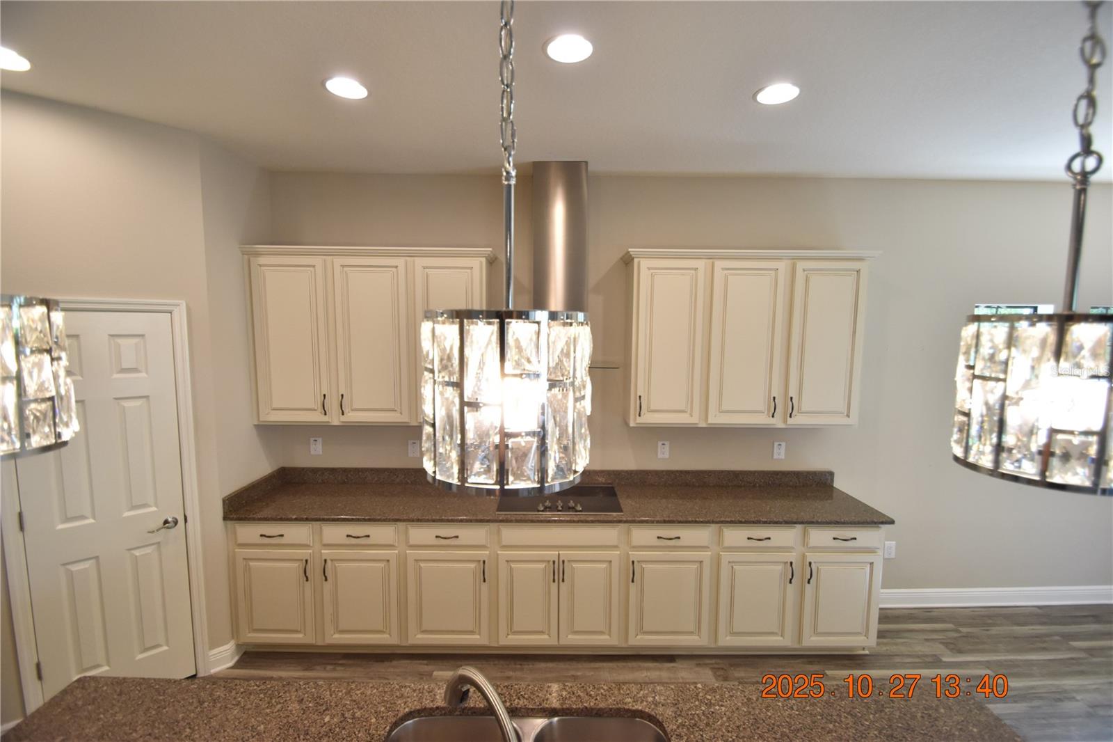 Image 13 of 57 For 13807 Moonstone Canyon Drive