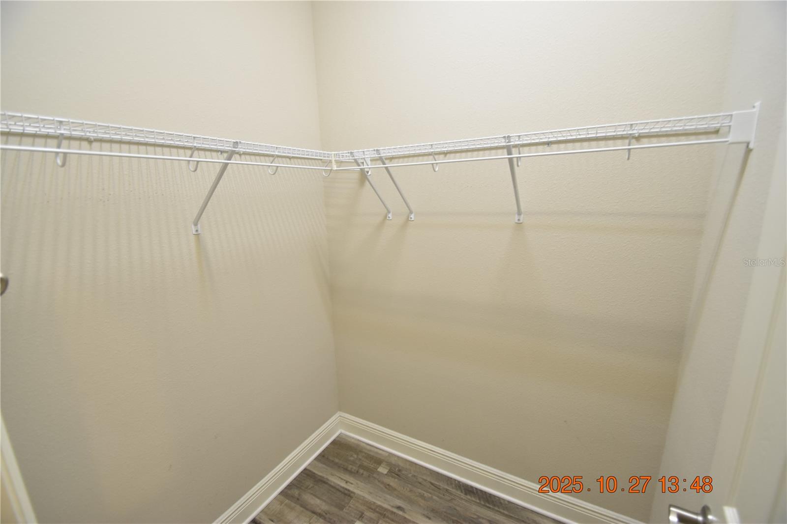 Image 23 of 57 For 13807 Moonstone Canyon Drive