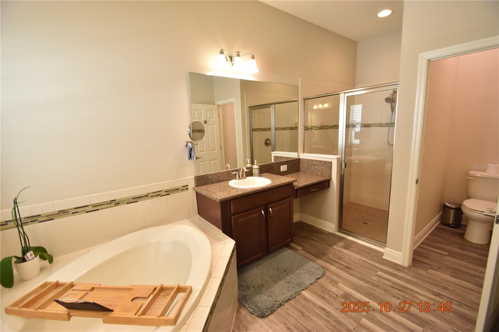 Image 25 of 57 For 13807 Moonstone Canyon Drive