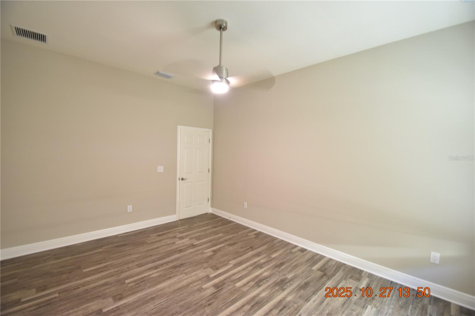 Image 28 of 57 For 13807 Moonstone Canyon Drive