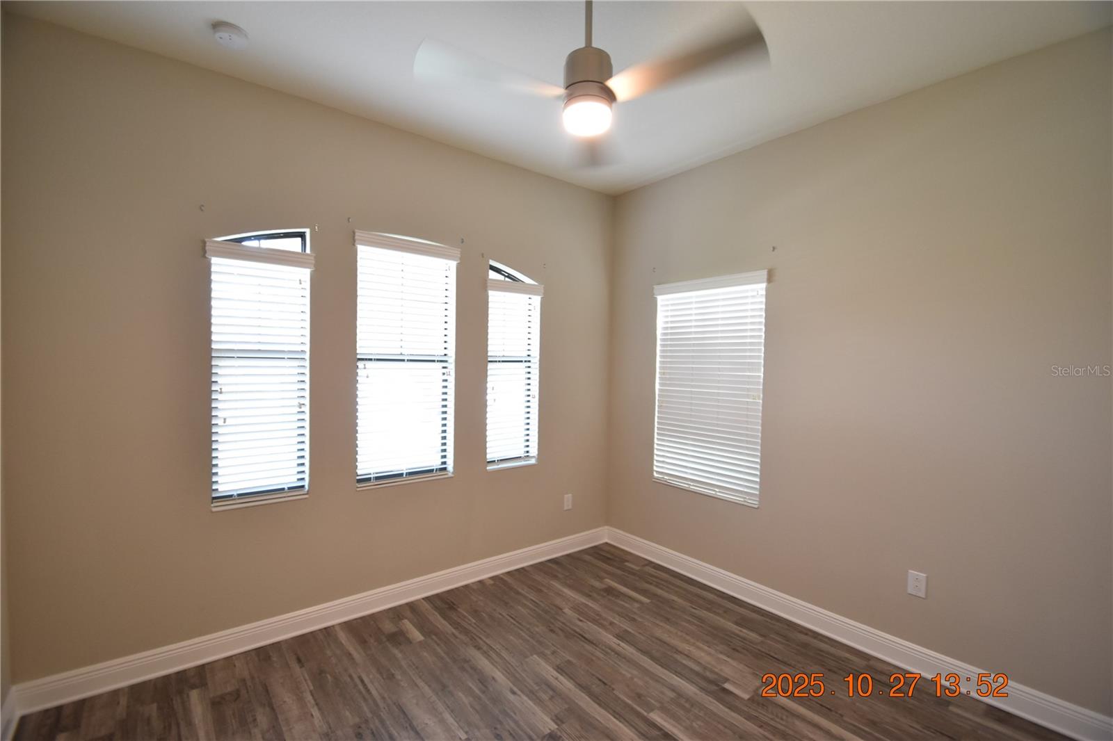 Image 34 of 57 For 13807 Moonstone Canyon Drive