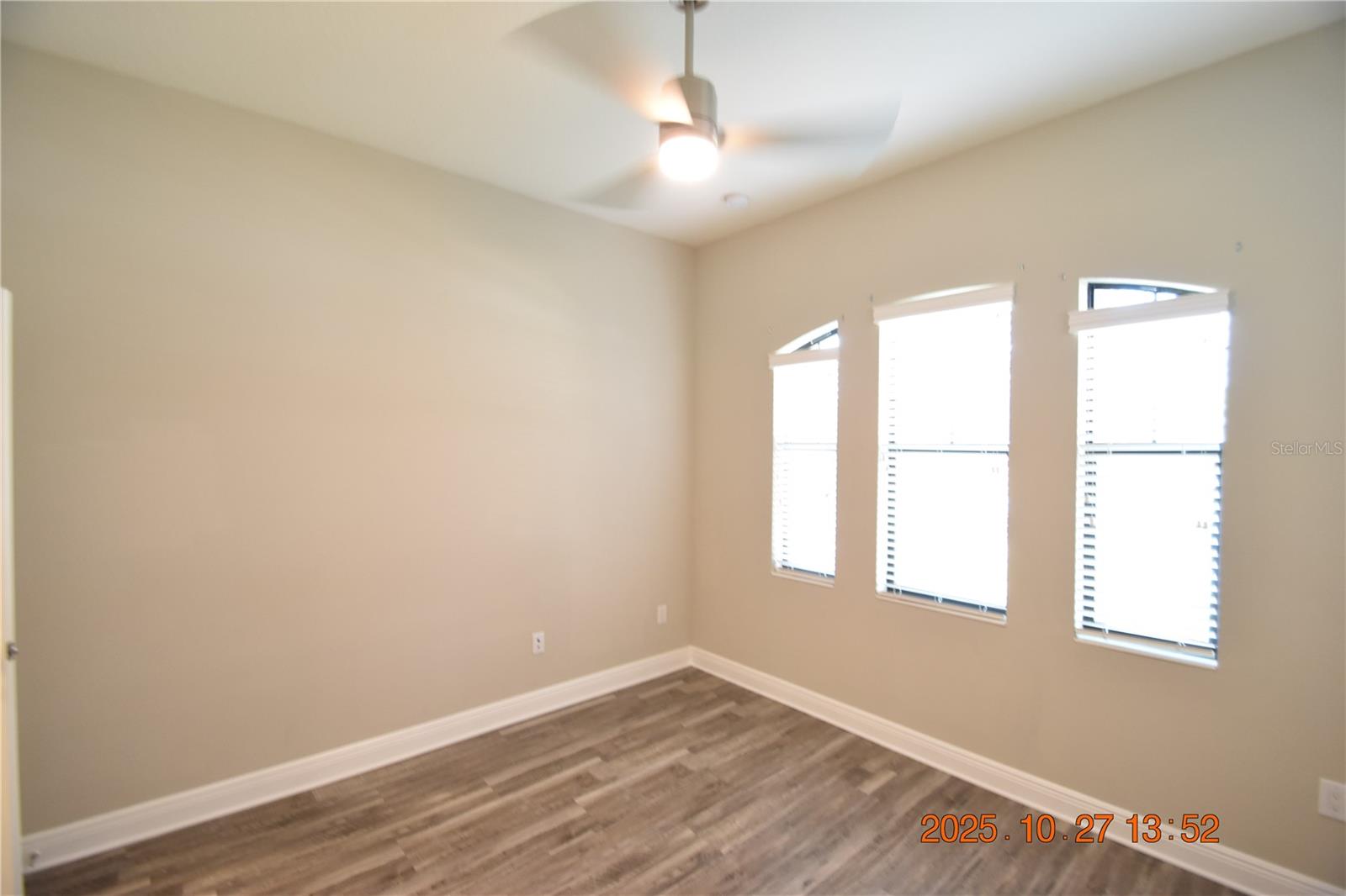 Image 35 of 57 For 13807 Moonstone Canyon Drive