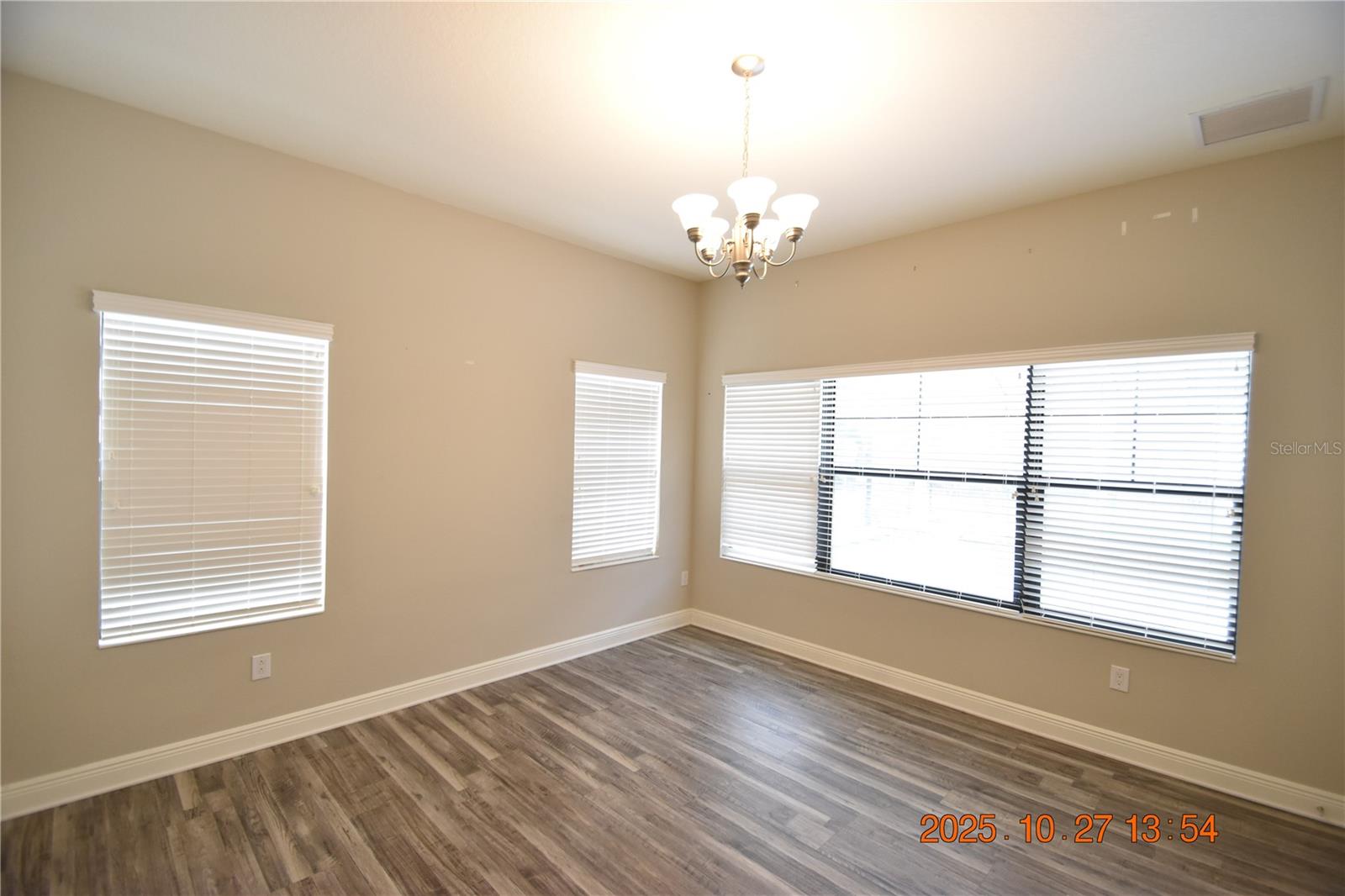 Image 40 of 57 For 13807 Moonstone Canyon Drive