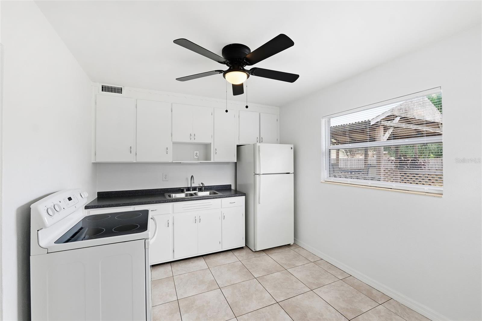 Image 13 of 31 For 7961 52nd Lane N