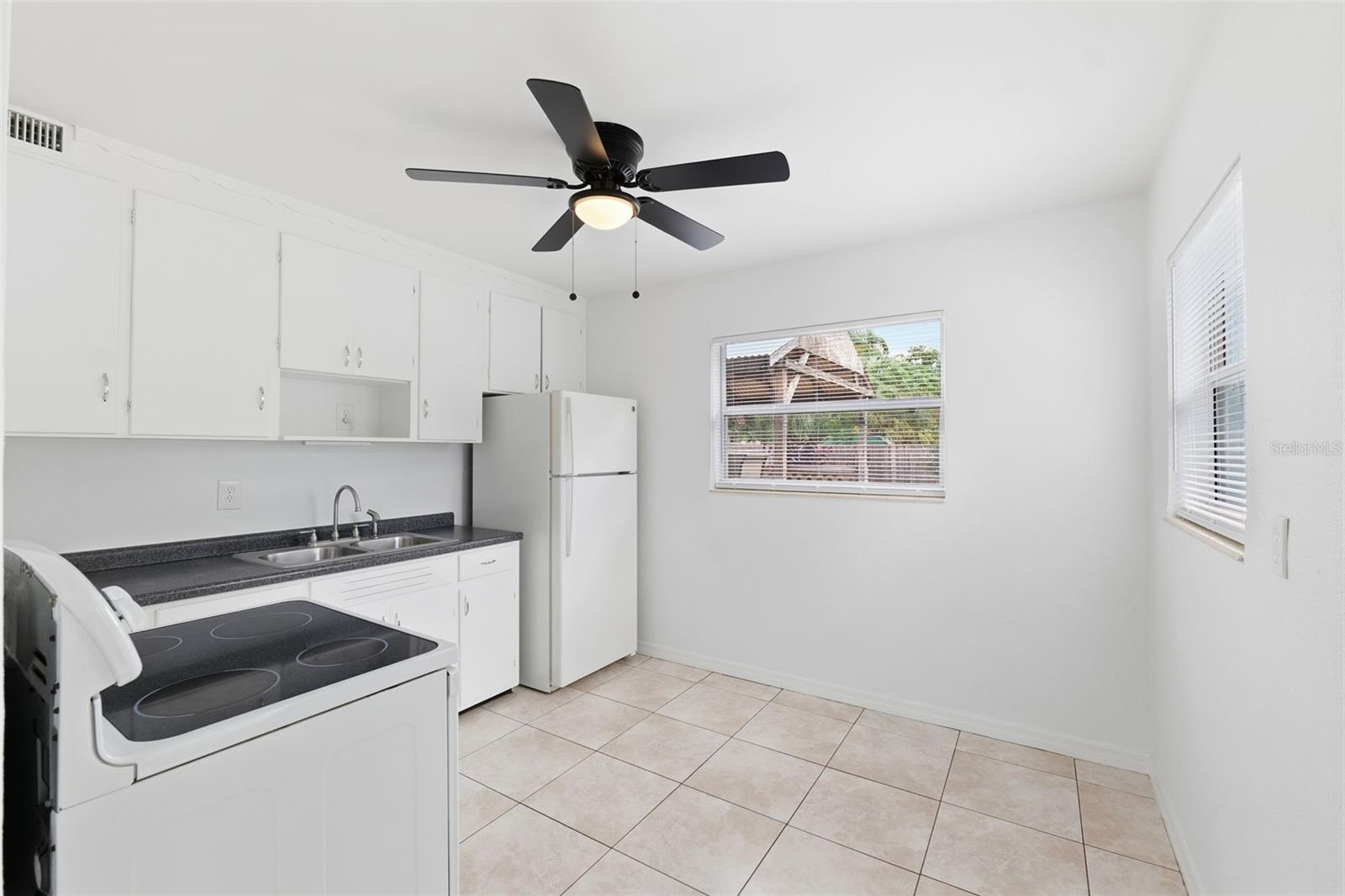 Image 14 of 31 For 7961 52nd Lane N