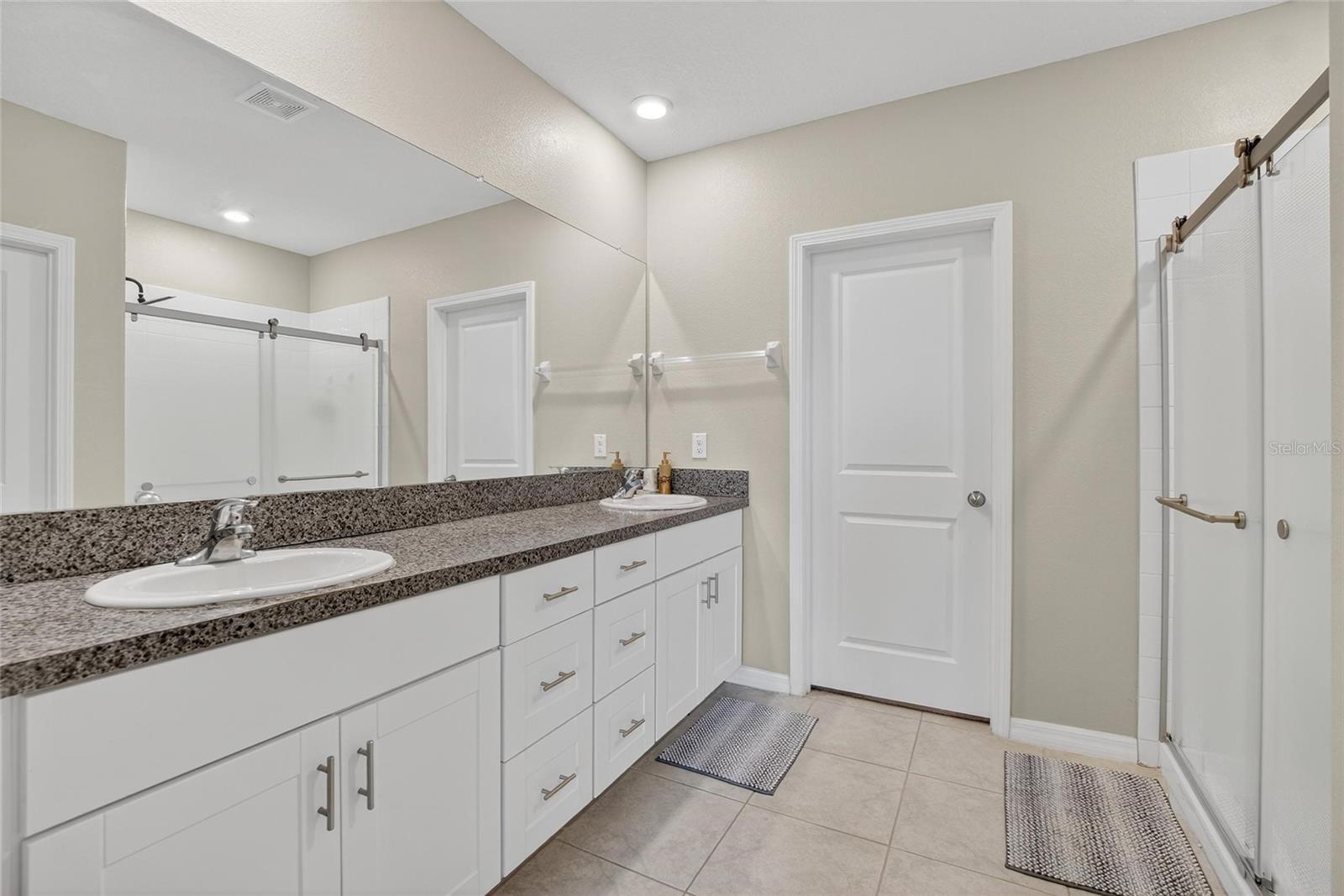 Image 18 of 80 For 31783 Sun Kettle Loop