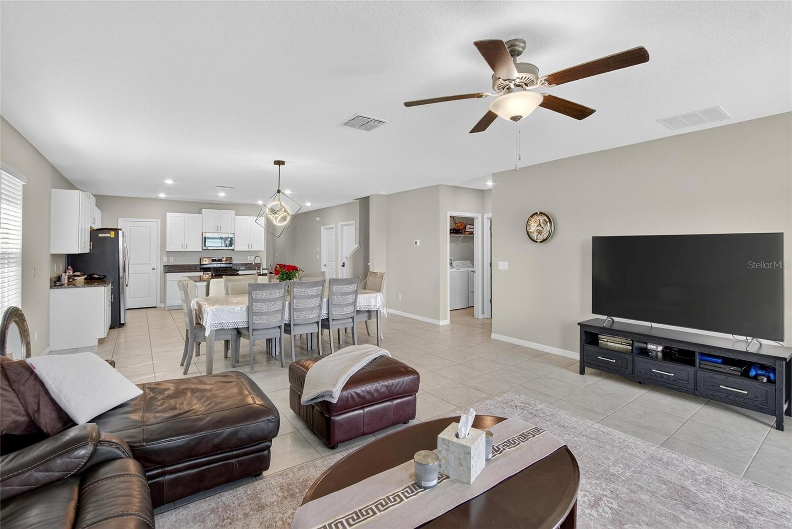 Image 36 of 80 For 31783 Sun Kettle Loop