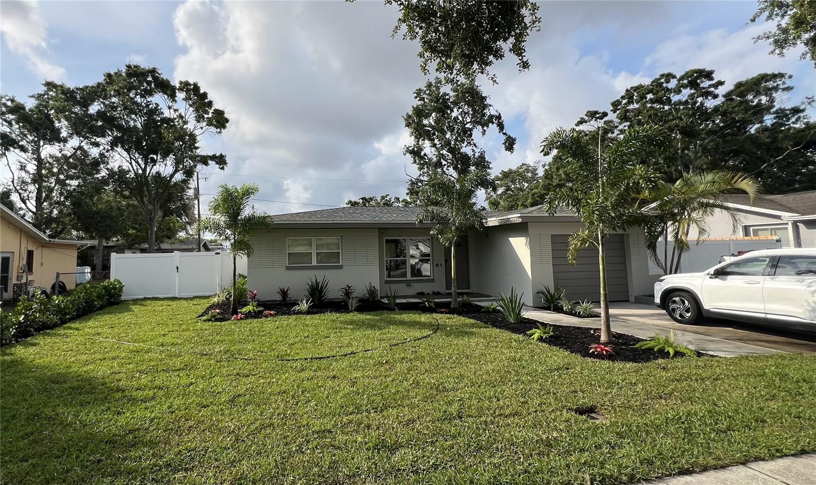 Listing Details for 2213 Hemerick Place, CLEARWATER, FL 33765