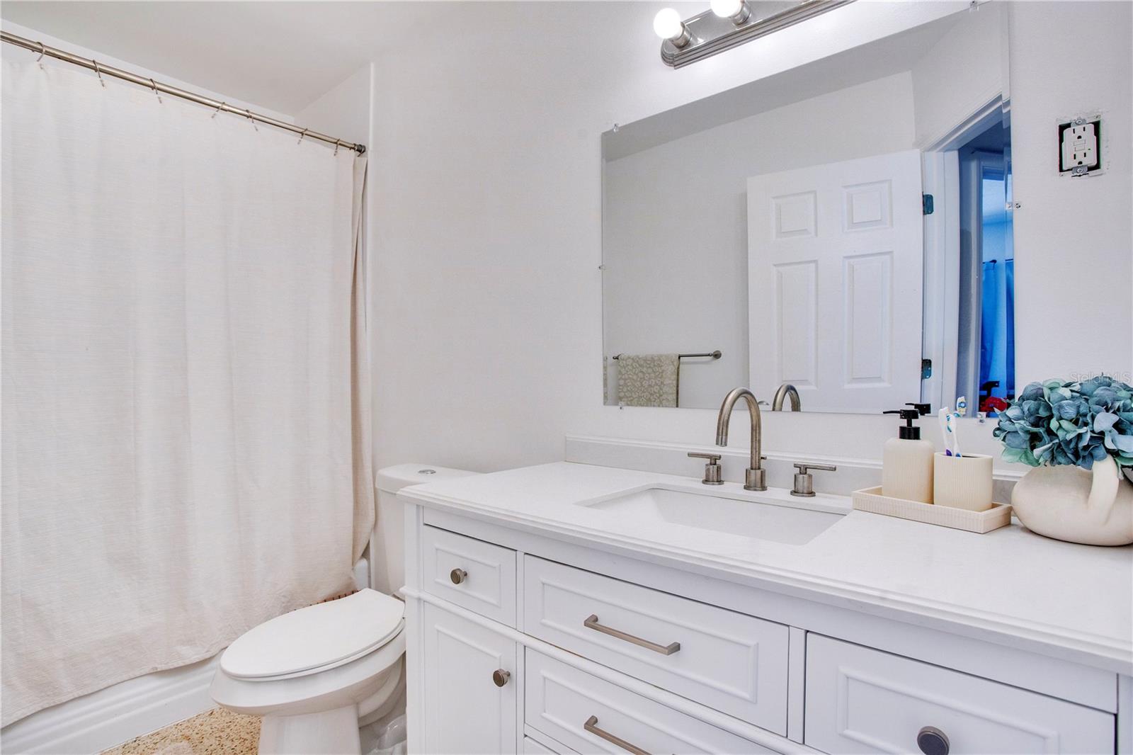 Image 16 of 24 For 2213 Hemerick Place