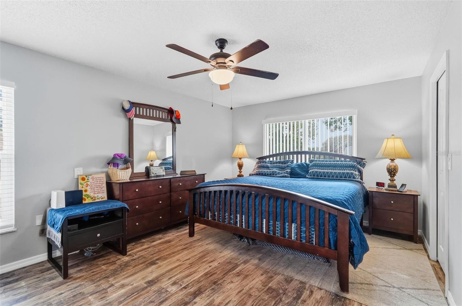 Image 19 of 42 For 10490 Little Street