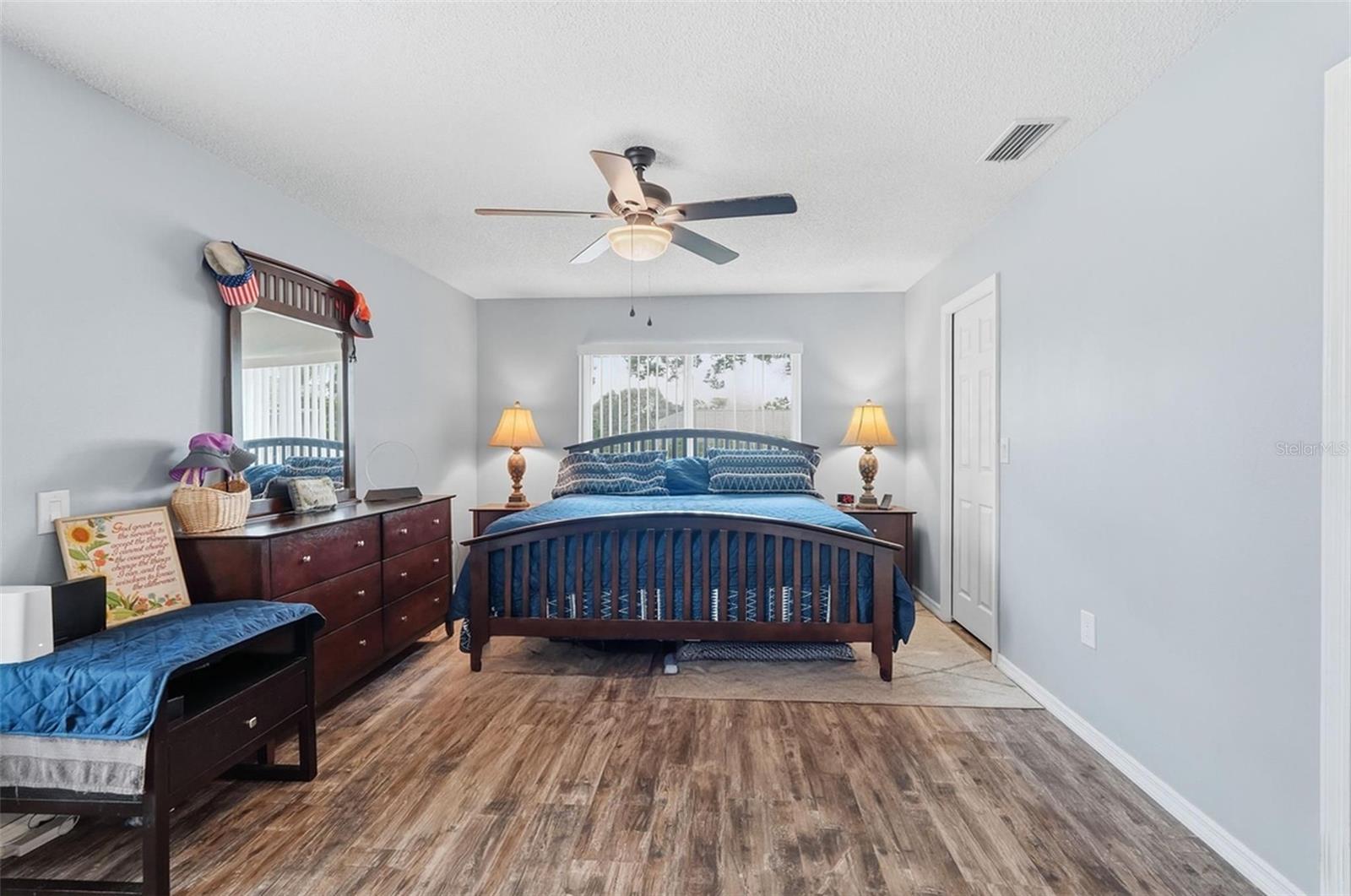 Image 20 of 42 For 10490 Little Street