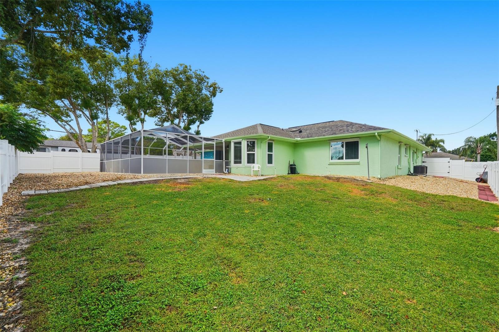 Image 34 of 42 For 10490 Little Street