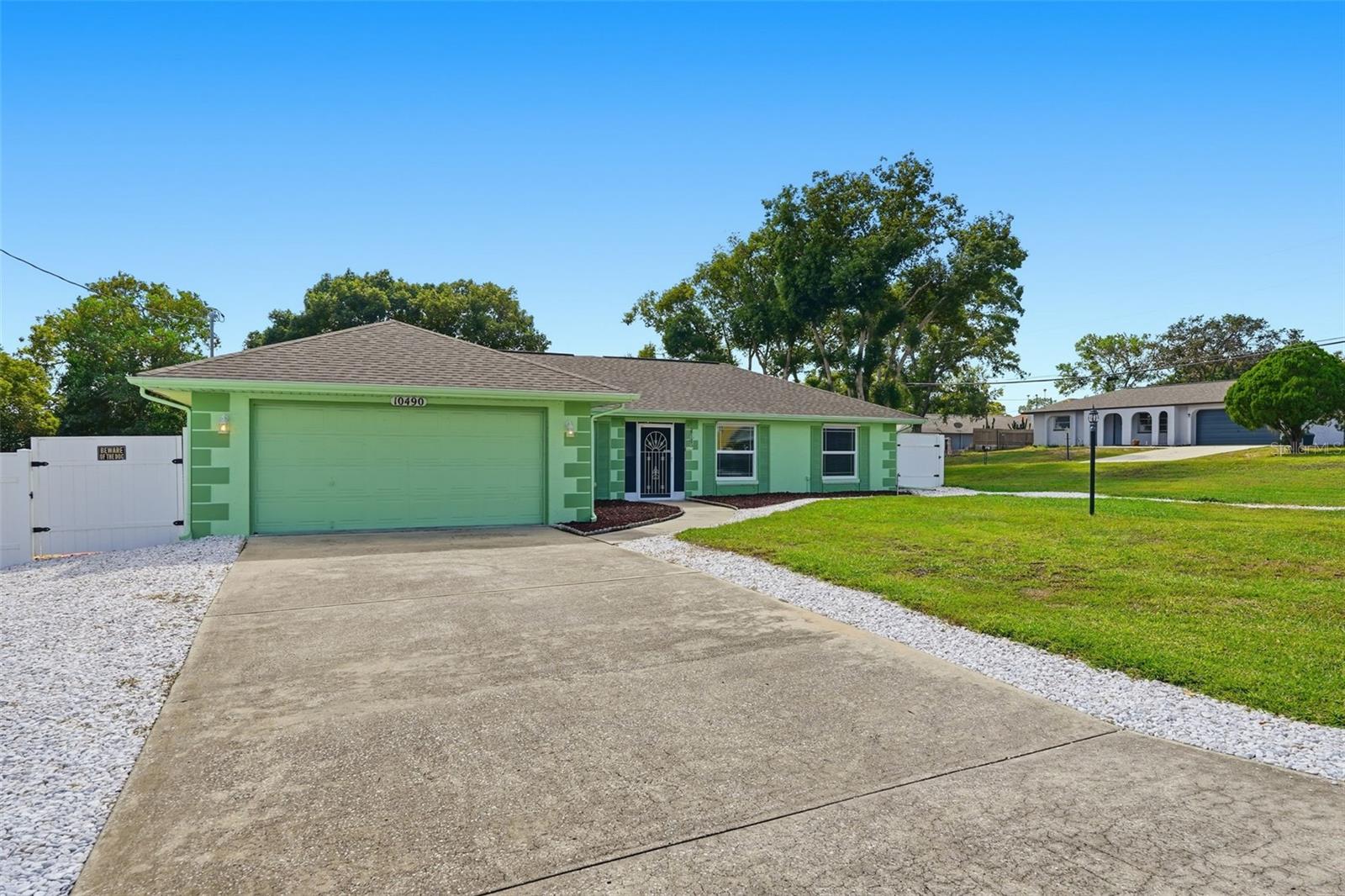 Image 4 of 42 For 10490 Little Street